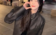 女生去掉所有服装小内